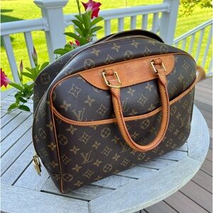 Authentic Louis Vuitton Deauville